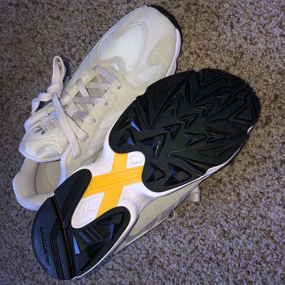 Adidas Torsion Yung-1 - Picture 7 of 7